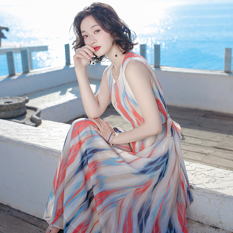 Picture Color2023 spring clothes The new French gules Dress Chaoxian temperament Show thin longuette Seaside holiday sandy beach skirt summer