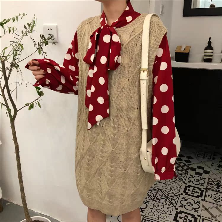 韓版時尚休閑套裝秋季氣質波點襯衫+中長款針織馬甲外套兩件套女在類目 女裝/女士精品, 套裝/學生校服/工作制服, 其它套裝中 - 來自Buy2taobao.com提供專業的淘寶代購服務