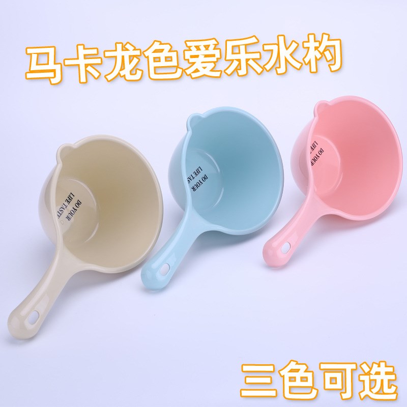 厨房加厚水瓢水勺家用水漂舀水勺塑料卫生间长柄小号迷你洗澡勺子在类目 尿片/洗护/喂哺/推车床, 宝宝洗浴护肤品, 洗发杯/水勺中 - 来自Buy2taobao.com提供专业的淘宝代购服务