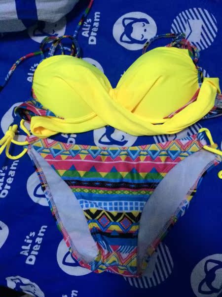 亦蔻正品分体三角玫红荧光比基尼女泳衣大小胸聚拢钢托泳装bikini