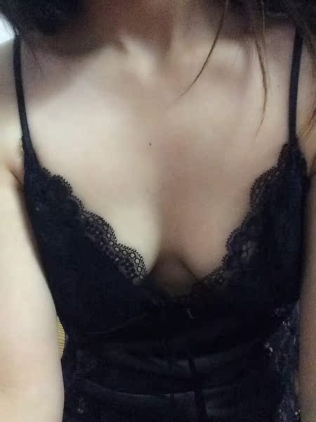 性感睡衣女 粉红丝绸睡裙女诱惑 冬 黑色镂空家居吊带裙 春季