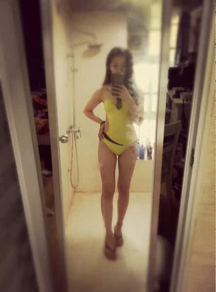 范德安 性感露背泳衣女连体三角 小胸聚拢游泳衣女是温泉大码泳装