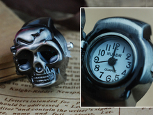 Anillos de cabeza reloj antiguo ring ring mesa de arma personalizada negro cráneo decoración de la mesa