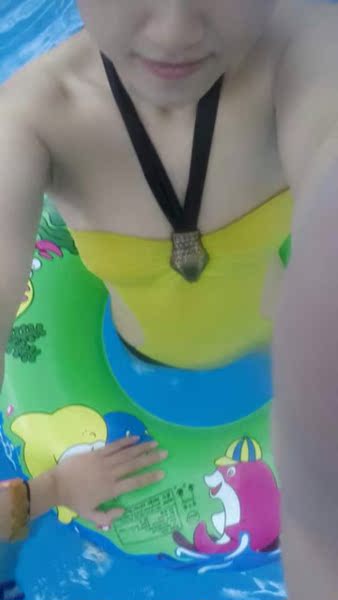 范德安 性感露背泳衣女连体三角 小胸聚拢游泳衣女是温泉大码泳装