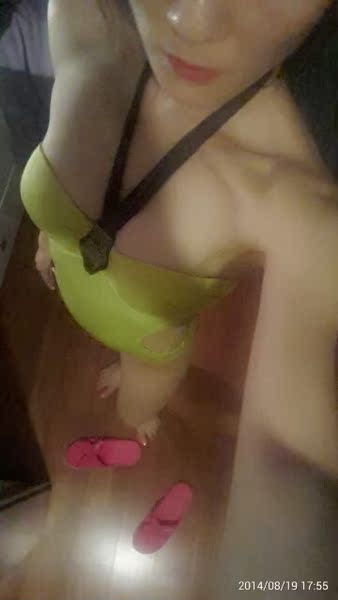 范德安 性感露背泳衣女连体三角 小胸聚拢游泳衣女是温泉大码泳装
