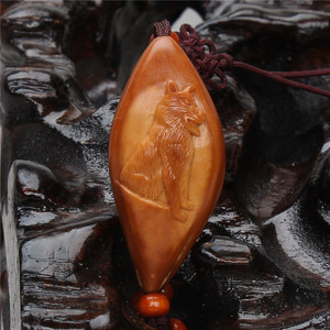 名家苏工橄榄核雕 <em>陈二妹</em>【财神】1.8CM - 拍卖