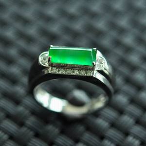 正品A货翡翠冰种满绿如意吊坠--豪华镶嵌--美仑