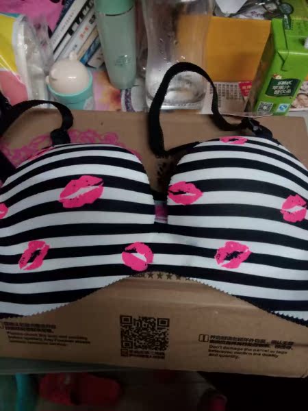 2件包邮性感一片式无痕文胸小胸聚拢文胸薄款春夏光面无痕内衣