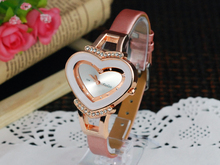 La Sra. durazno rosa corazón cinta clásica de la bella relojes Moda relojes