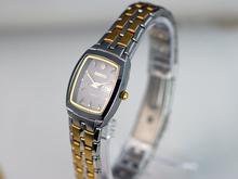 Ladies Classic relojes promesa sentido auténtico a la fuerza la correa de cerámica bisel estilo de tabla de acero