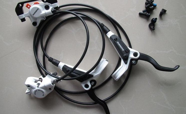 供应正品2013款shimano/喜玛诺 m446油碟/445 油刹 原装灌油