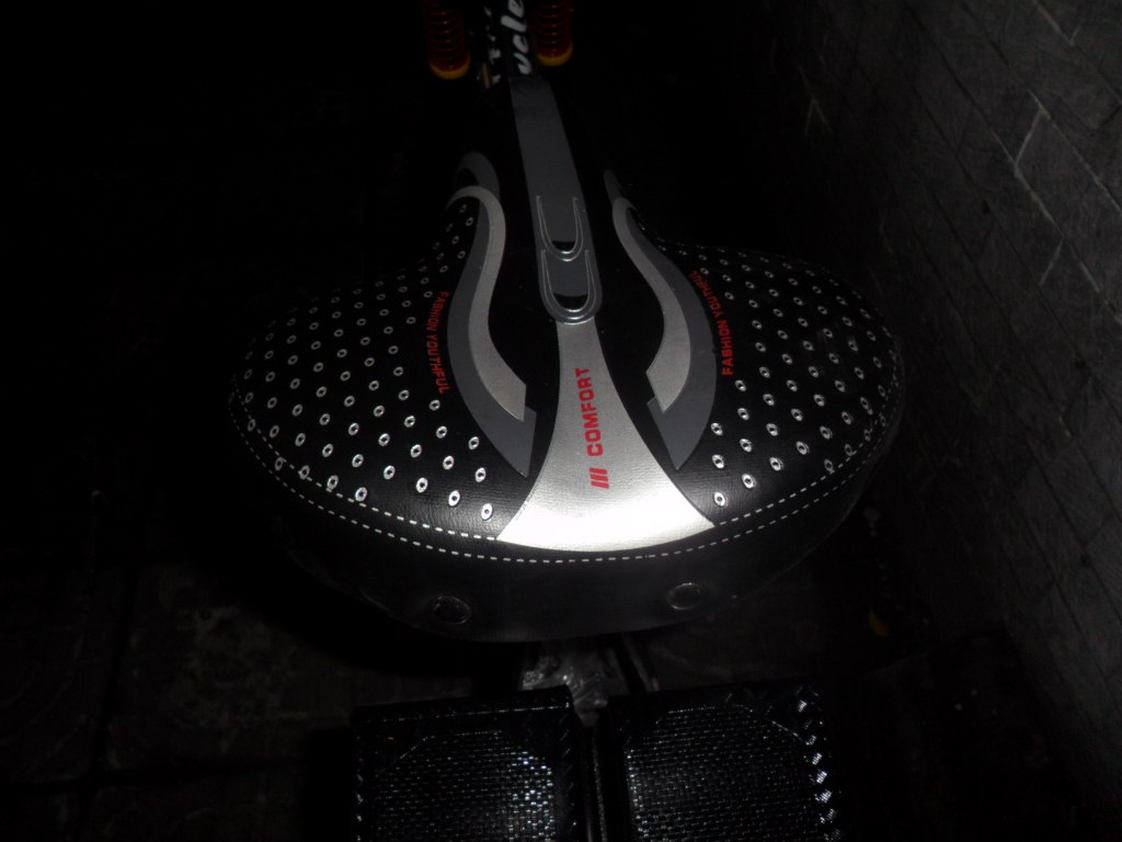 Двухместный / трехместный велосипед abc牌载重自行车驼货自行车可伸缩载重车老款自行车载小孩自行车 domestic brand truck bike camel retractable old bicycle/borne children themselves